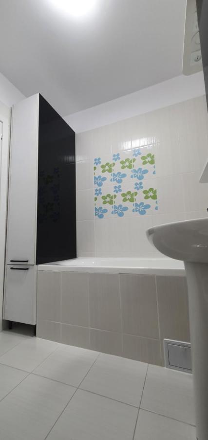Studio spațios,intim+ loc parcare propriu,vedere panoramică,utilat de lux Bucureşti Exterior foto