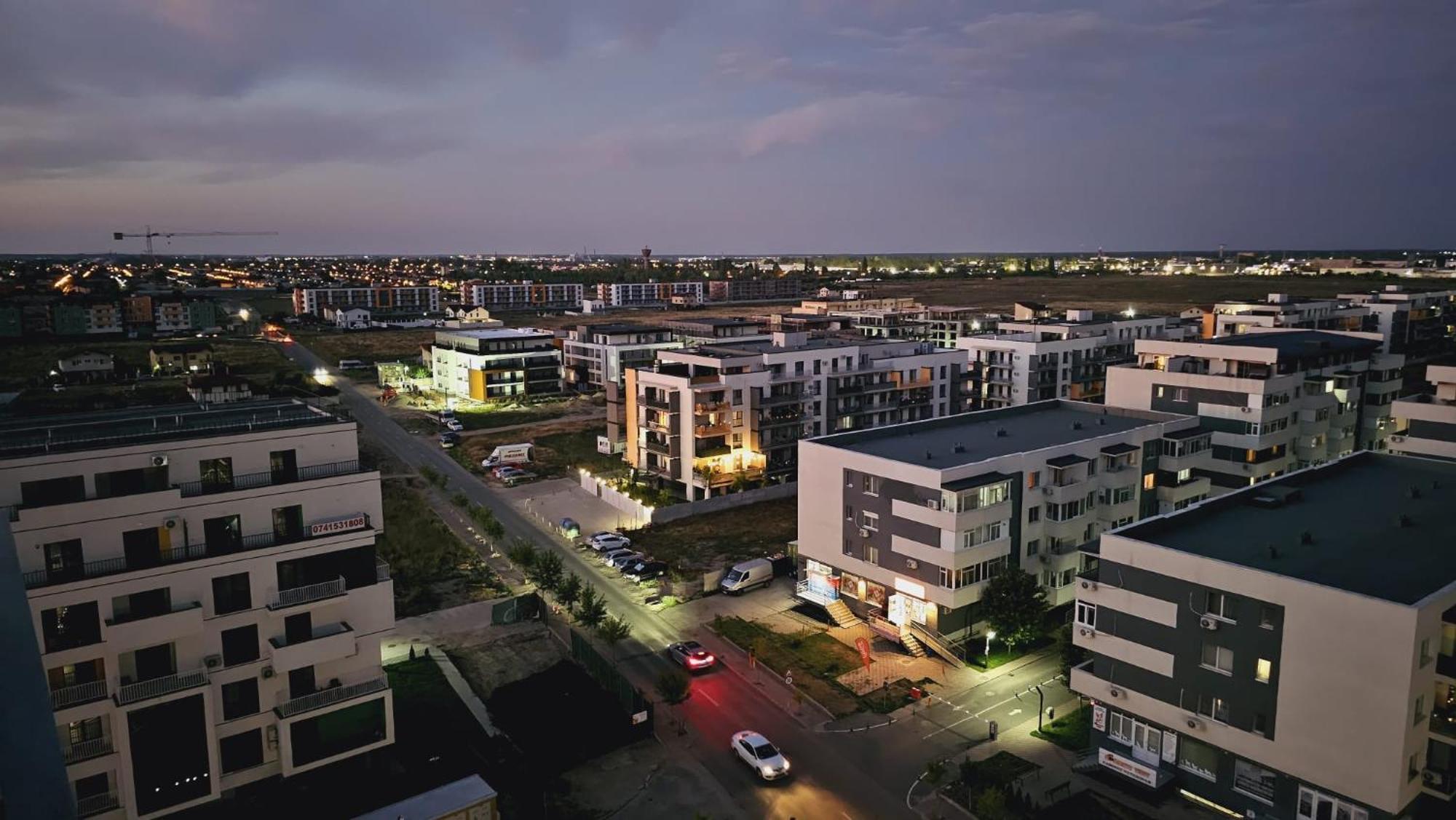 Studio spațios,intim+ loc parcare propriu,vedere panoramică,utilat de lux Bucureşti Exterior foto